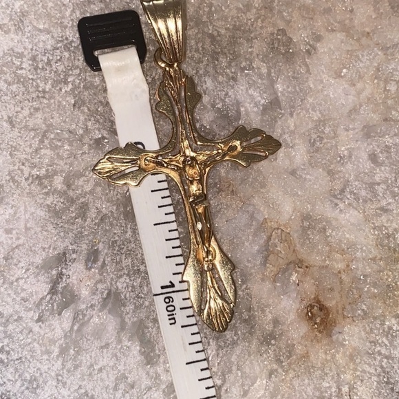 Gold Cross Jesus 14K solid Gold beautiful for live protection and faith pendant - Picture 7 of 11